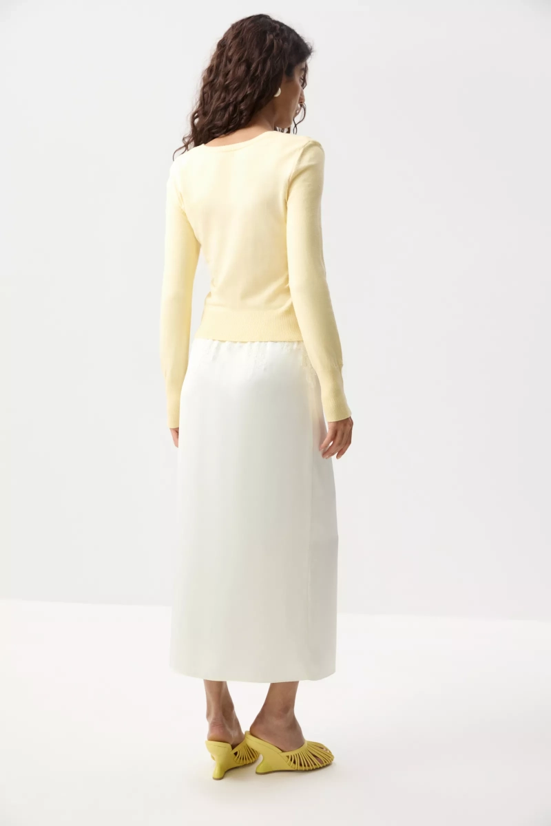 Лонгслив облегающий с пуговицами Charmstore, цвет: Сливочный, 313-542115-121 купить онлайн