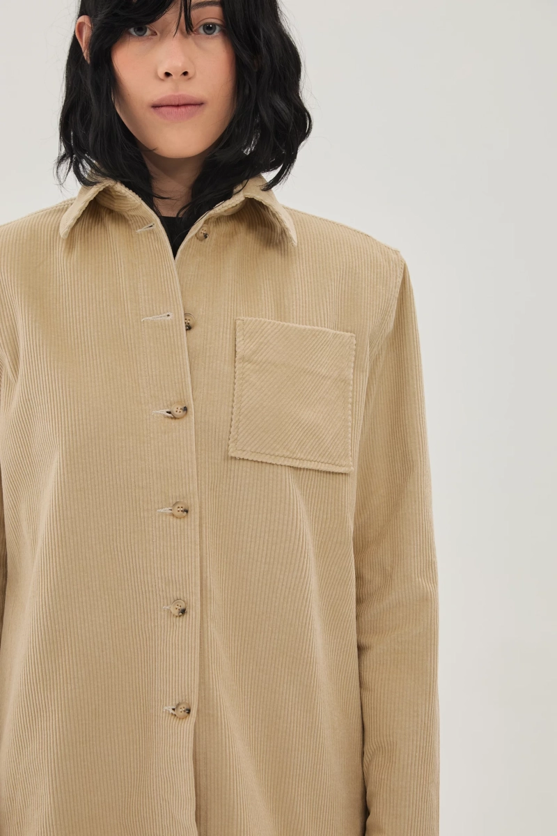 Рубашка с расширенным плечом UNKE, цвет: Светло-бежевый, 2601SH003C_BE купить онлайн