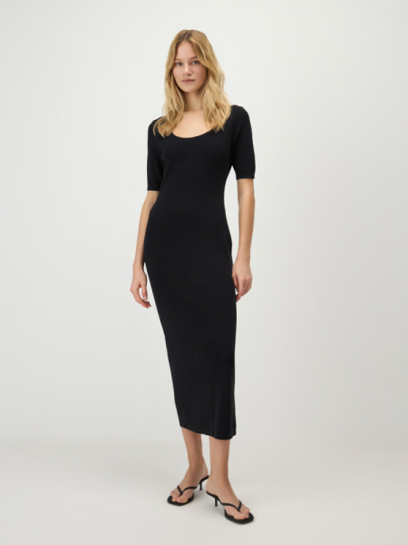 Трикотажное платье миди