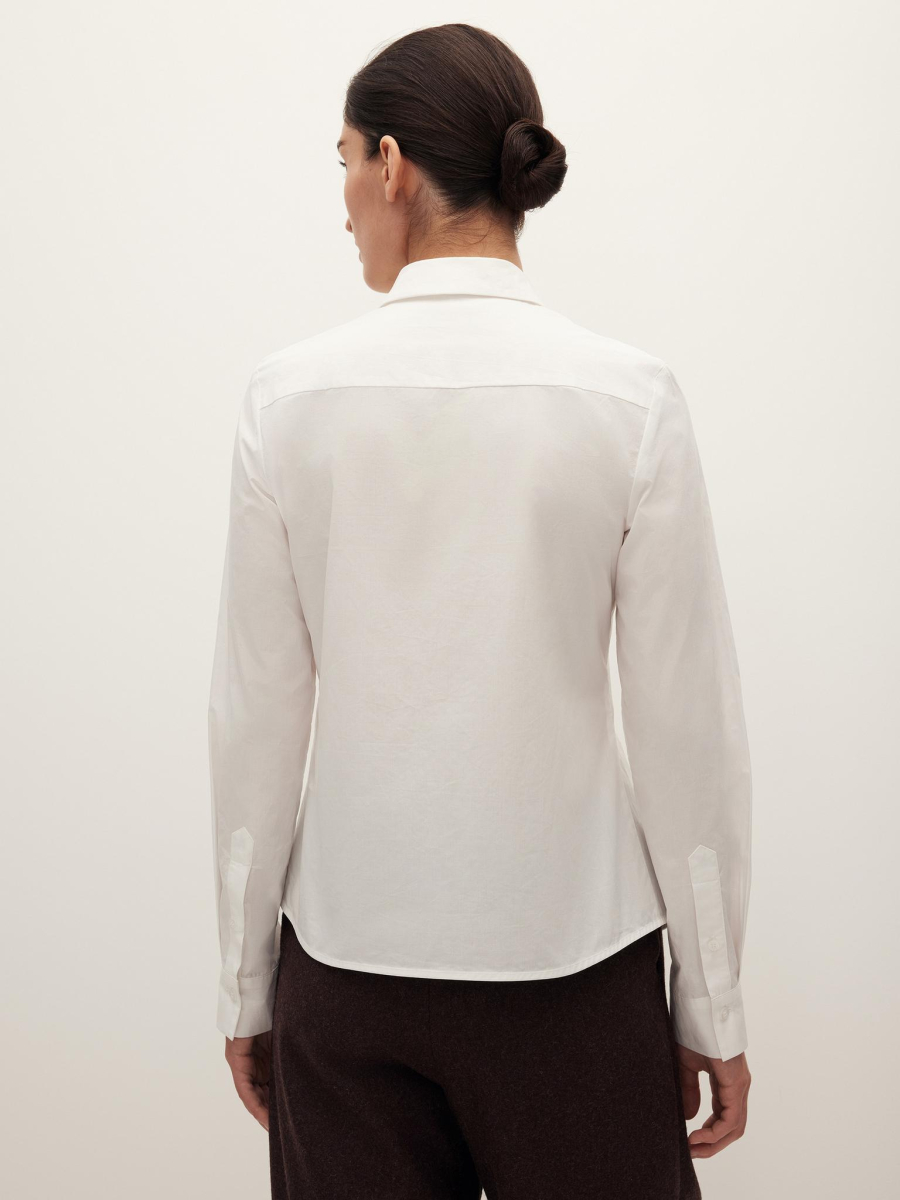 Рубашка приталенная Chaika, цвет: молочный, AW25BL02-01 купить онлайн