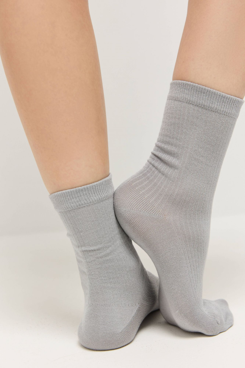 Носки в тонкий рубчик AROUND, цвет: серый 1_08B09 купить онлайн