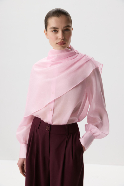 Блуза из тенселя с кейпом