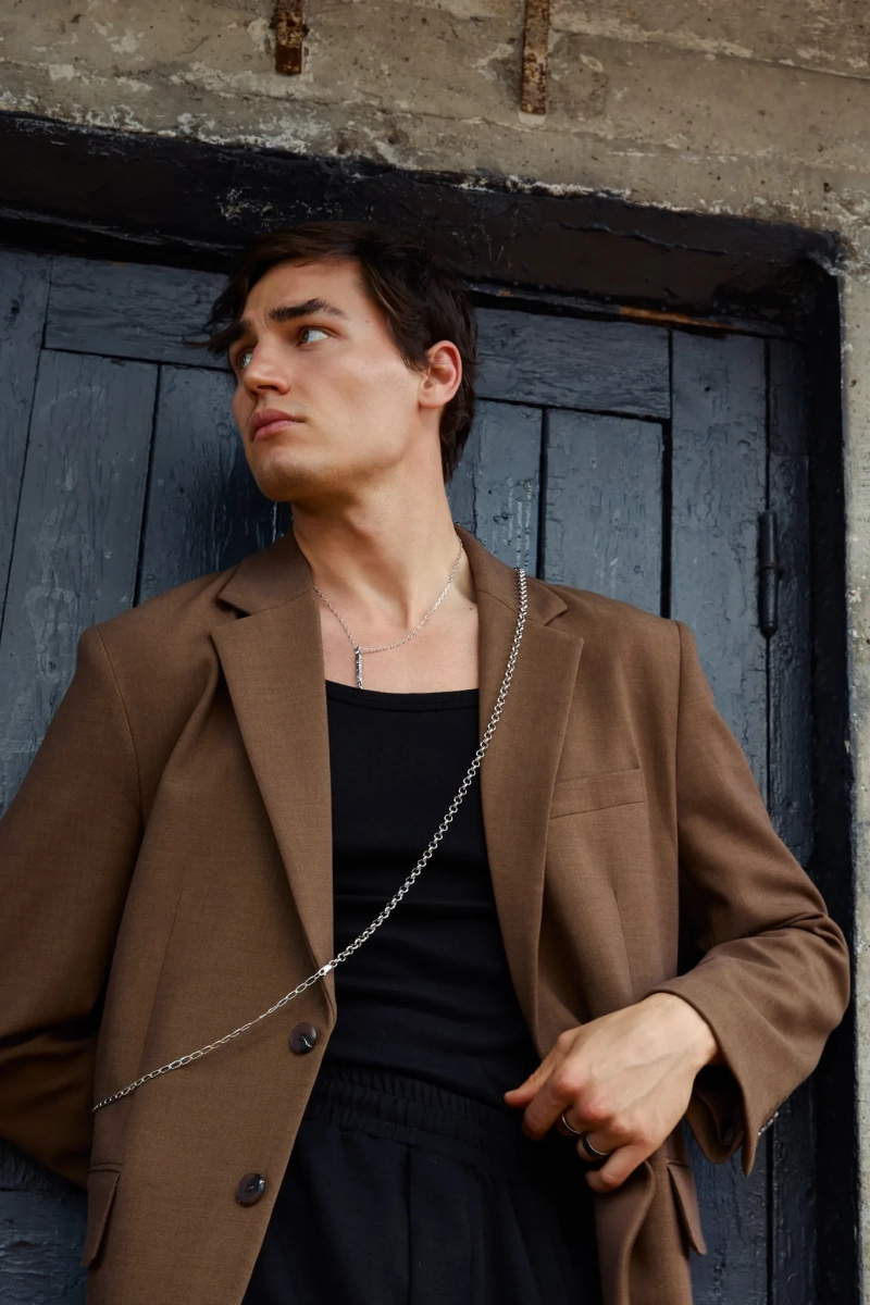 Серебряное массивное колье «Бесконечность» SBLESKOM, цвет: серебро, 11832 купить онлайн