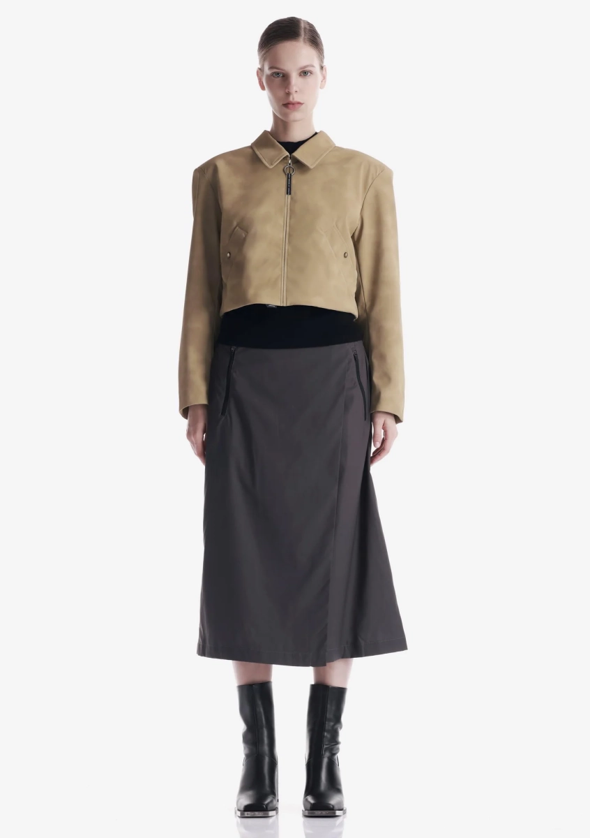 Укороченная куртка из экозамши KRAKATAU, цвет: светлый тауп, Qw576-810 купить онлайн