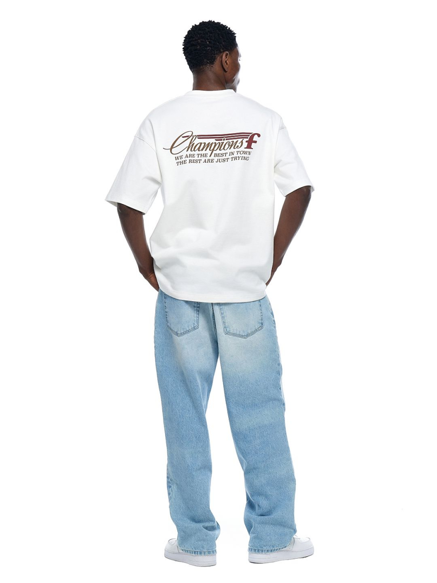 Футболка "Чемпионы" FRHT&OUT OF REACH, цвет: молочный, TSCHMPMLK купить онлайн
