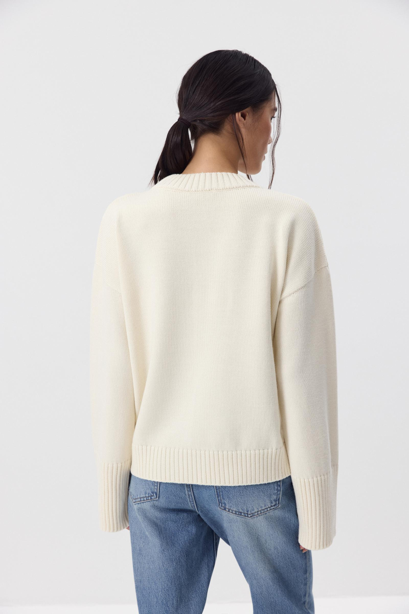 Джемпер из мериносовой шерсти с круглым вырезом Charmstore, цвет: ванильный, 303-44798-113 купить онлайн