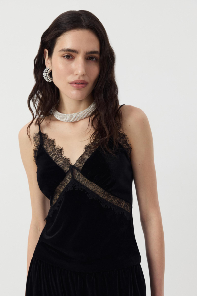 Топ из бархата с кружевом