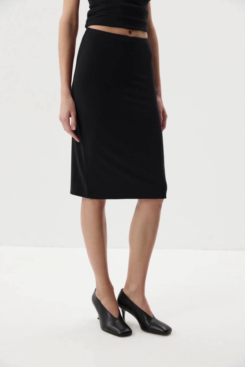 Юбка прямая из вискозы Charmstore, цвет: Черный, 216-50765-880 купить онлайн