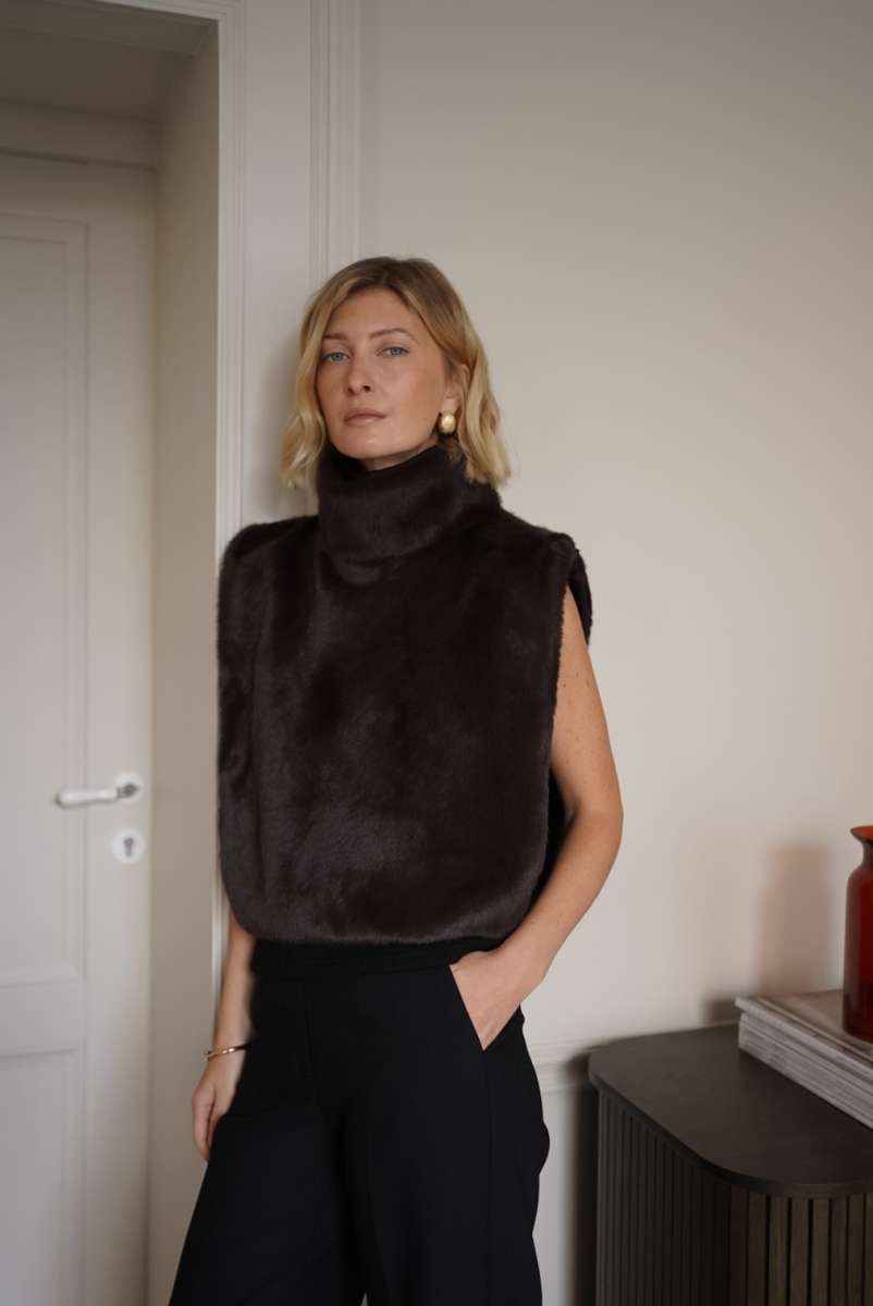 Манишка из эко-меха VELVET, цвет: коричневый 00-00005184 купить онлайн