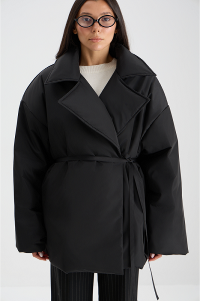 Куртка с тонким поясом