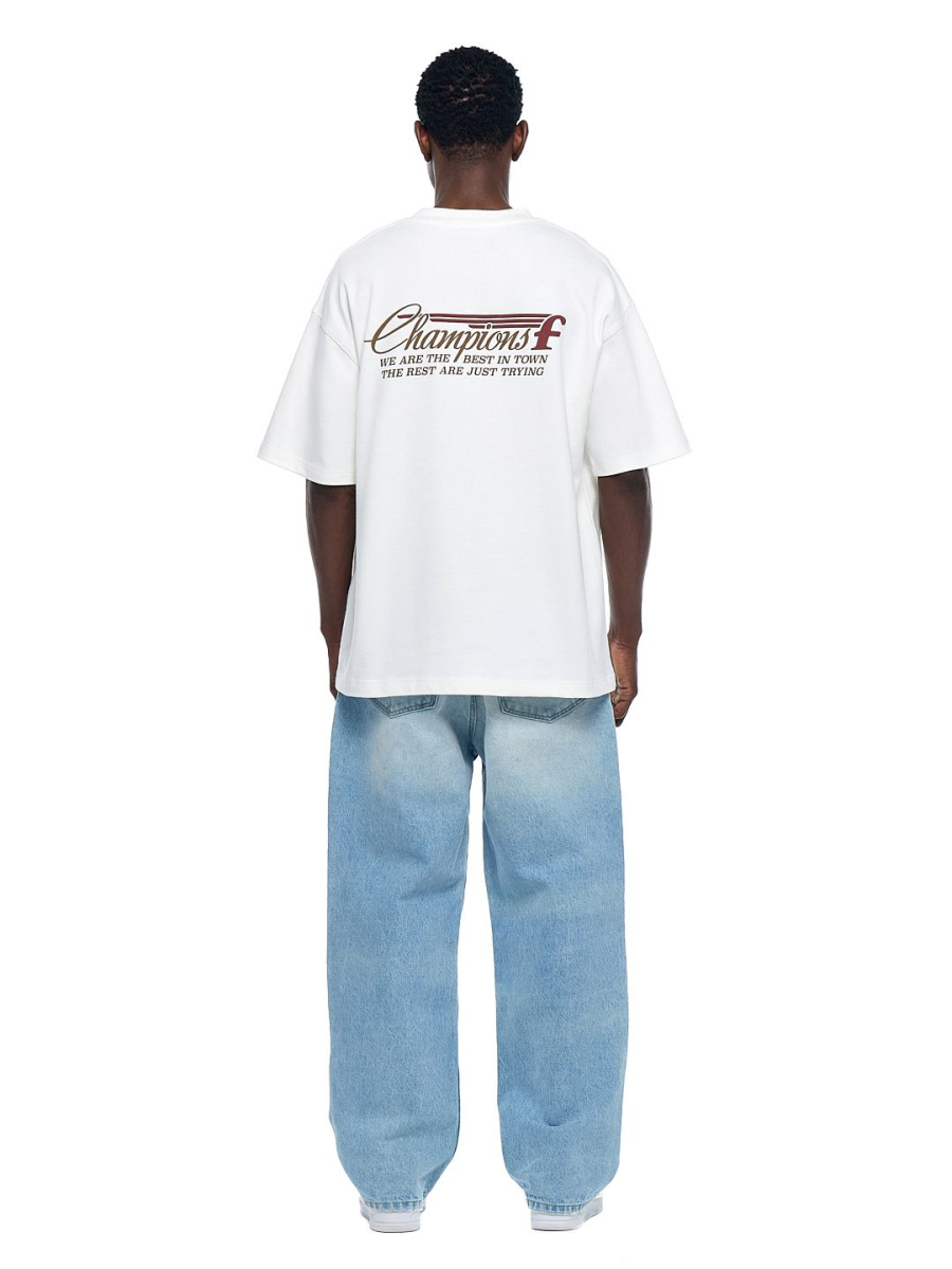 Футболка "Чемпионы" FRHT&OUT OF REACH, цвет: молочный, TSCHMPMLK купить онлайн