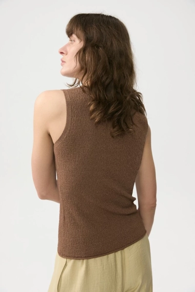 Топ фактурной вязки Daisyknit, цвет: кемэл,  купить онлайн