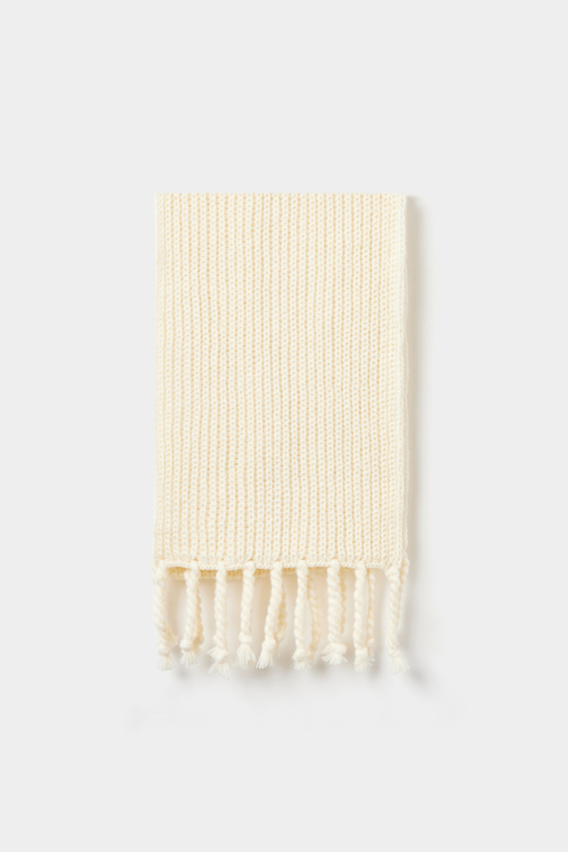 Шарф с бахромой