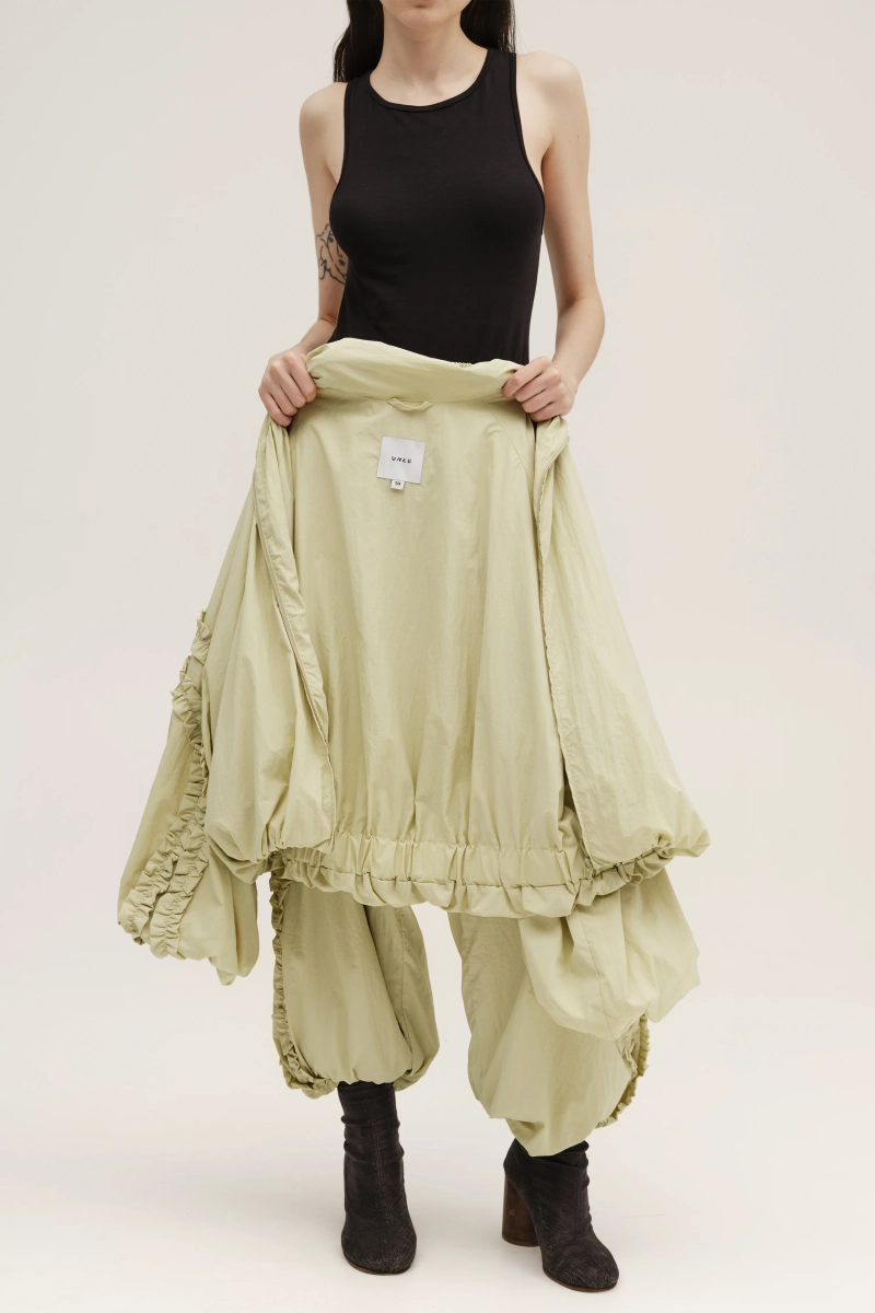 Олимпийка с поплывшими лампасами UNKE, цвет: зеленый, 2602J001N_G купить онлайн