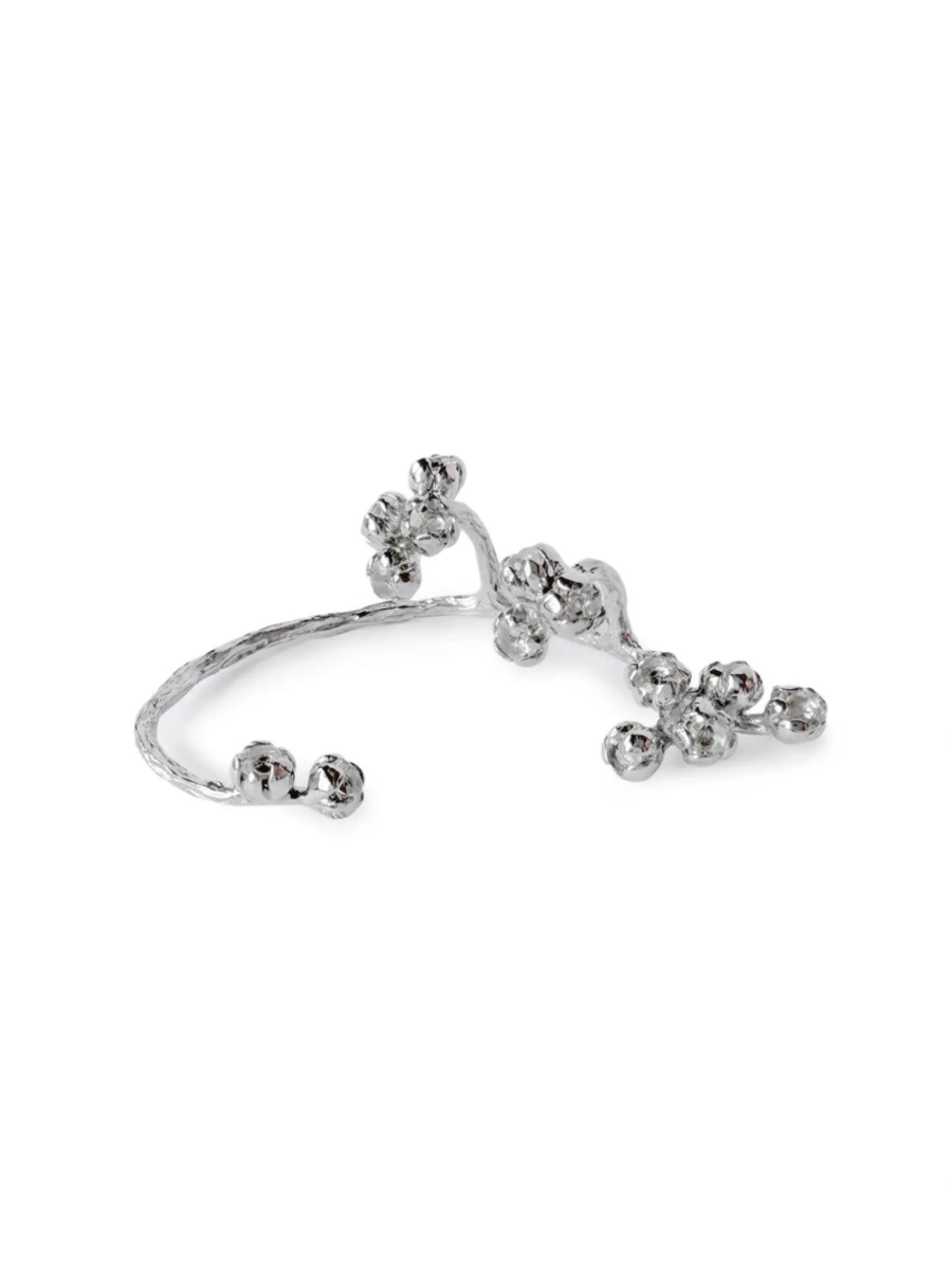 Серебряная серьга-кафф кувшинки «Васюганские болота» SBLESKOM, цвет: серебро, 12244 купить онлайн