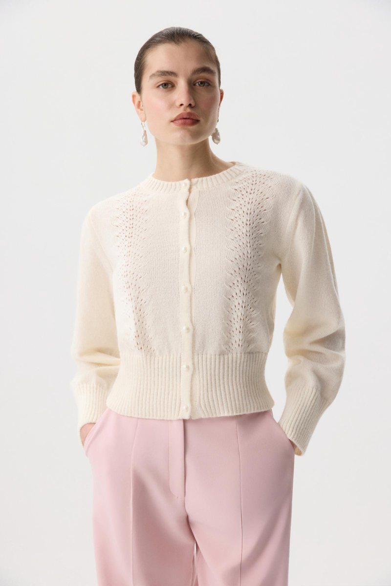 Кардиган с декоративным узором Charmstore, цвет: молочный, 305-43685-111 купить онлайн