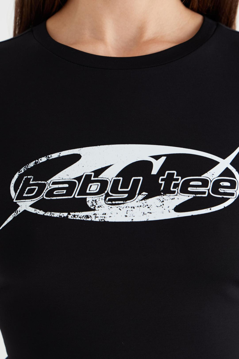 Футболка с принтом CULTBASE, цвет: Черный,  купить онлайн