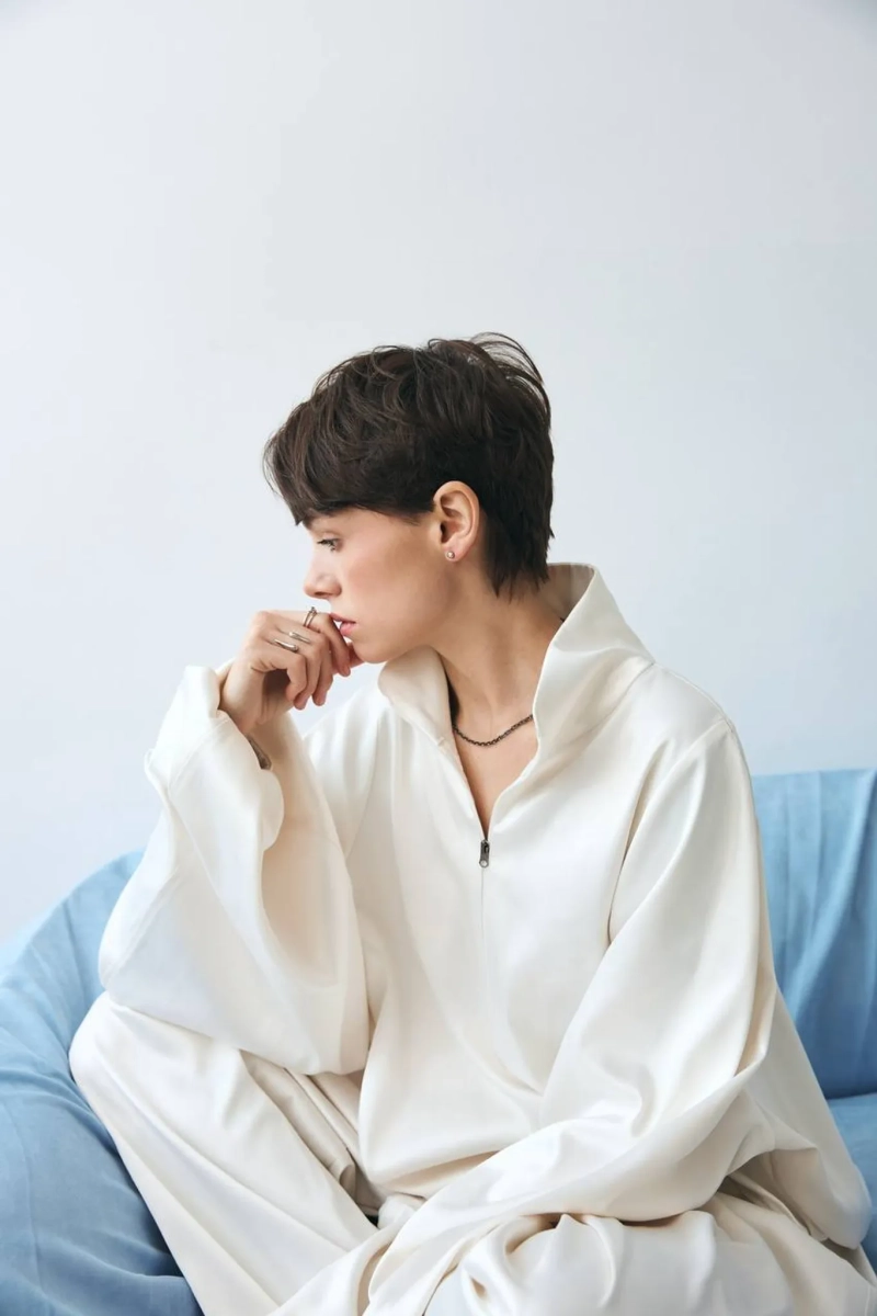 Серебряная моносерьга «Подвижность» mini SBLESKOM, цвет: серебро, 12153 купить онлайн