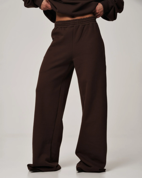 Палаццо YONS STUDIOS BROWN