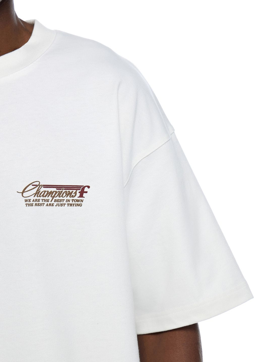 Футболка "Чемпионы" FRHT&OUT OF REACH, цвет: молочный, TSCHMPMLK купить онлайн