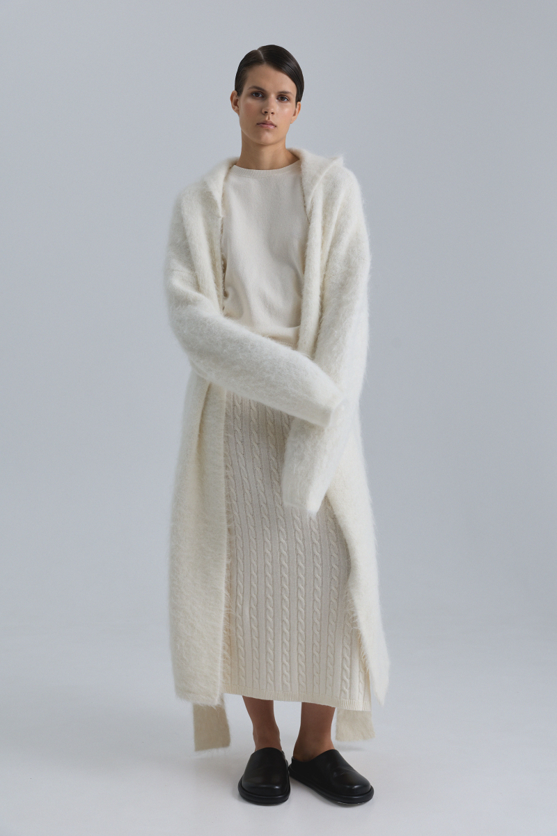Кардиган макси из альпаки OPORA Mankova, цвет: молочный, FW24/25-07 купить онлайн