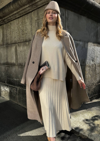 Костюм: джемпер с юбкой "Гофре" I.B.W., цвет: молочный, KJ124 купить онлайн