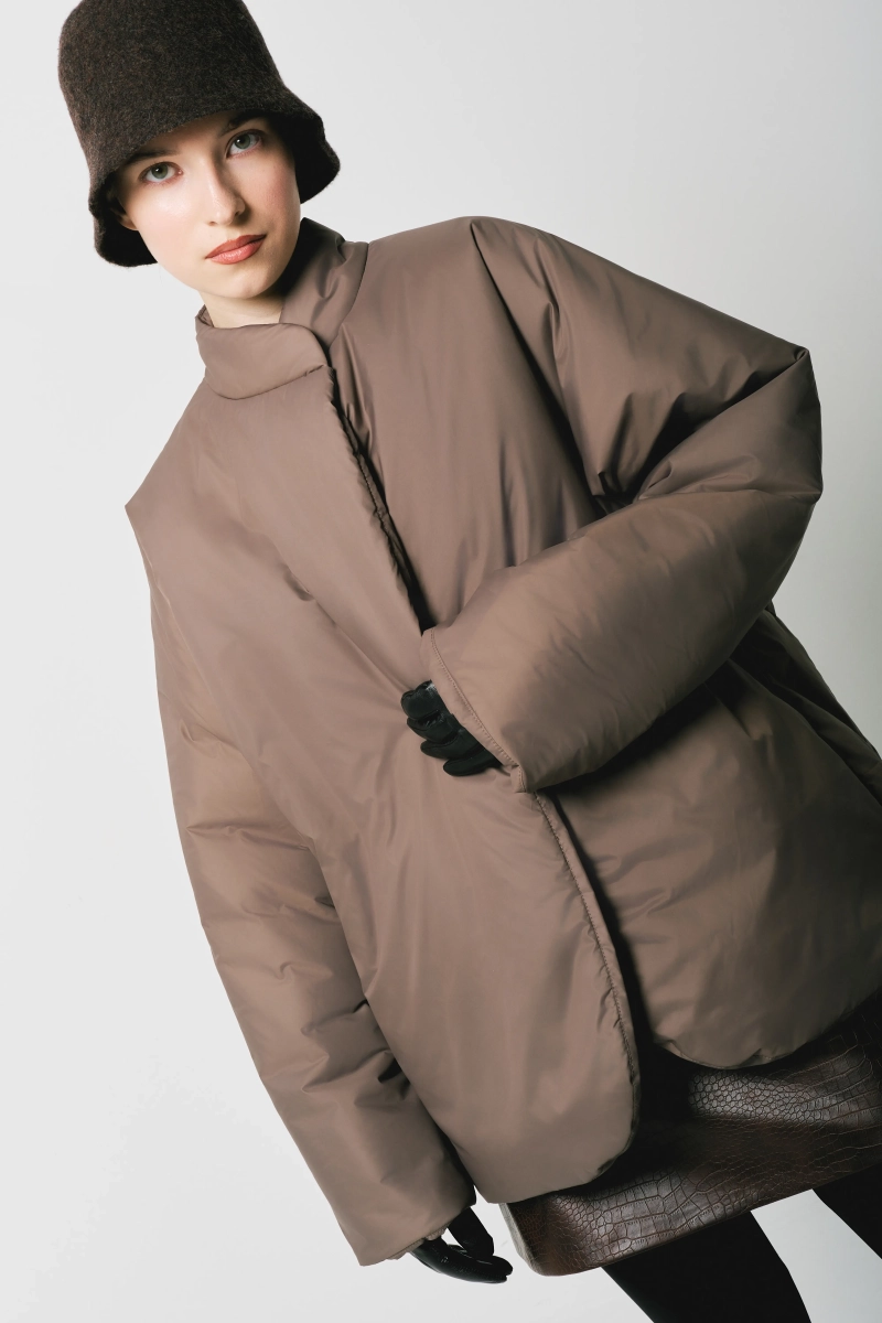 Куртка с цельнокроеным рукавом с поясом Ricoco, цвет: коричневый, 3052/5 купить онлайн