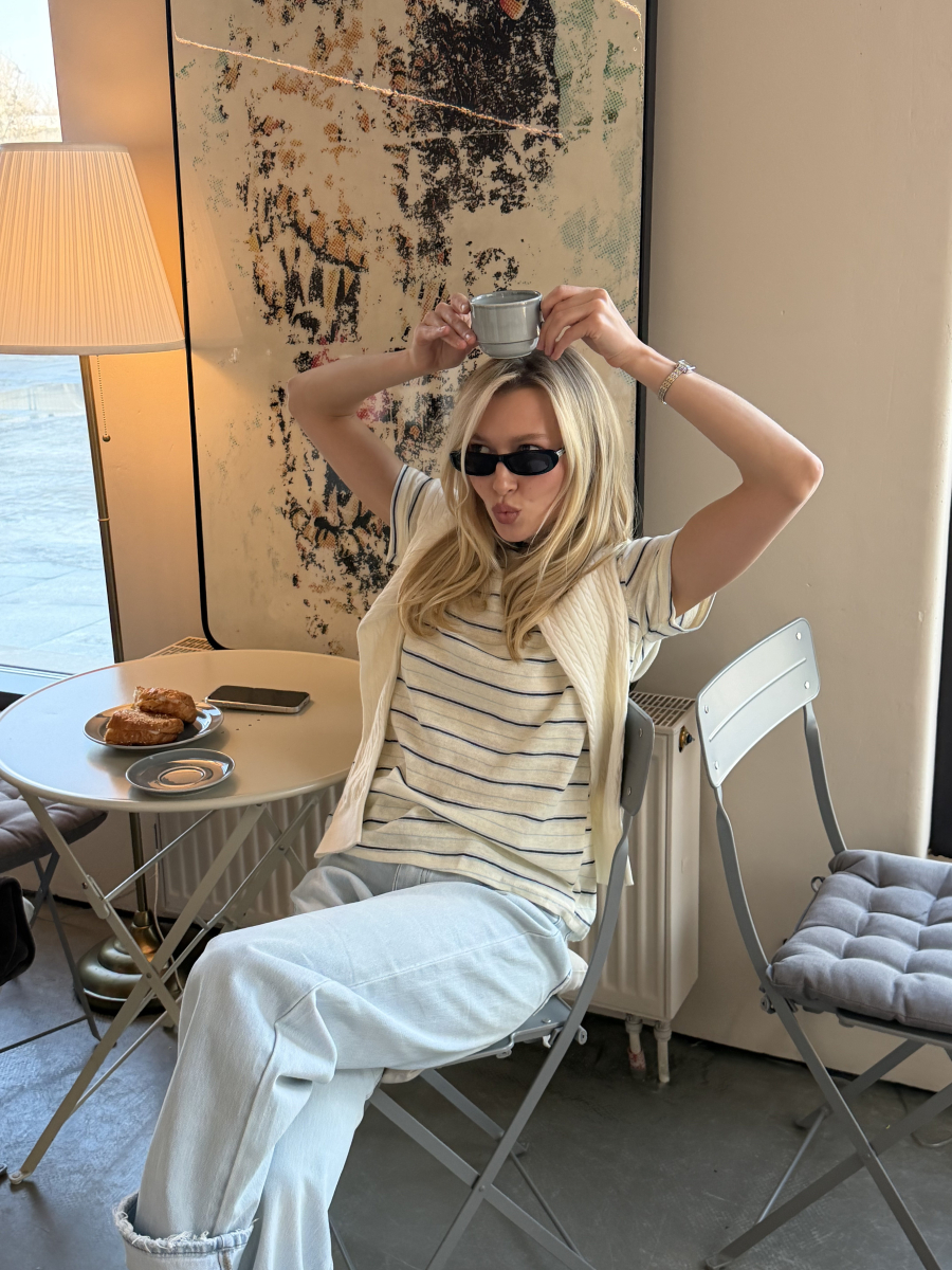 Футболка в полоску НИ ИМЕНИ, НИ ПОХОЖИХ, цвет: белый,  купить онлайн