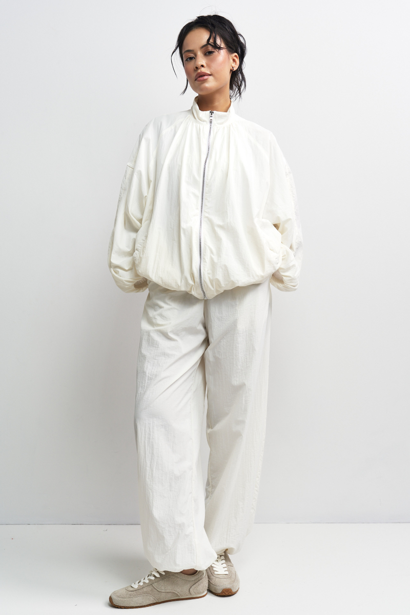 Олимпийка из плащевки Erist store, цвет: белый, НФ-00003396 купить онлайн