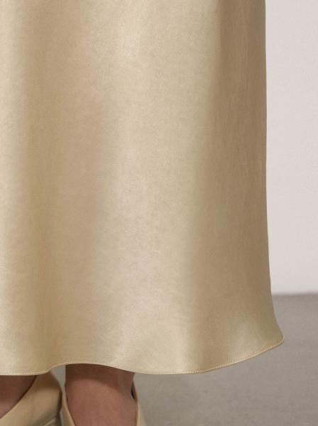 Юбка из атласа