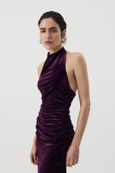 Платье макси с воротником халтер из бархата Charmstore, цвет: сливовый, 111-48042-680 купить онлайн