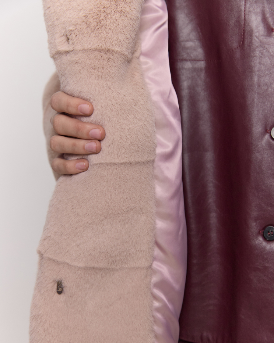 Экошуба с английским воротником под норку полоска Only me, цвет: пудра/полоска, ЭШ6207 купить онлайн