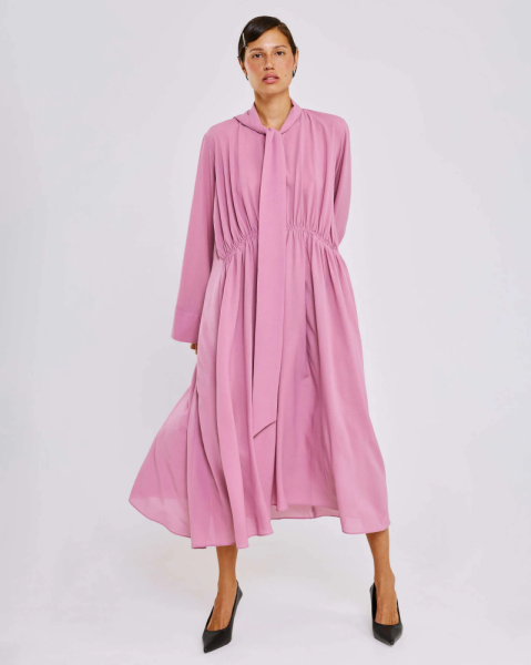 Платье с шарфом