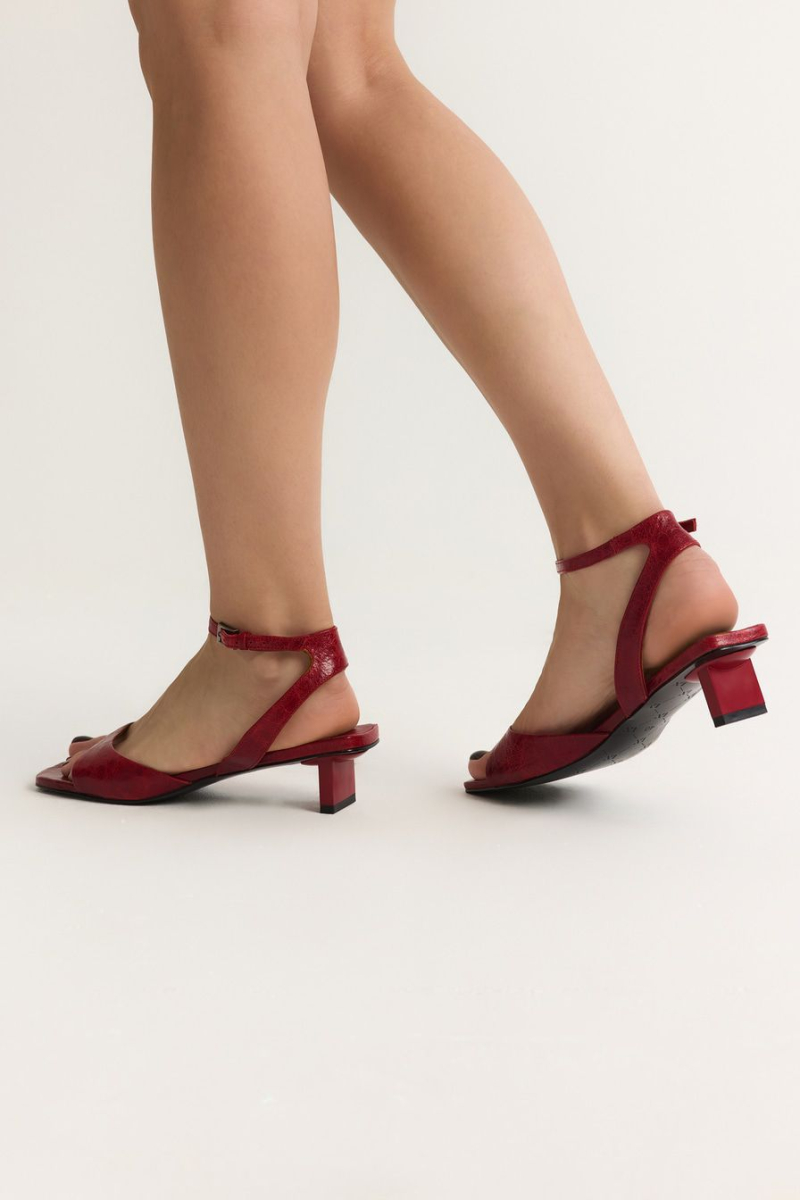 Босоножки из натуральной кожи Lera Nena, цвет: красный LN.205.19230.320 купить онлайн