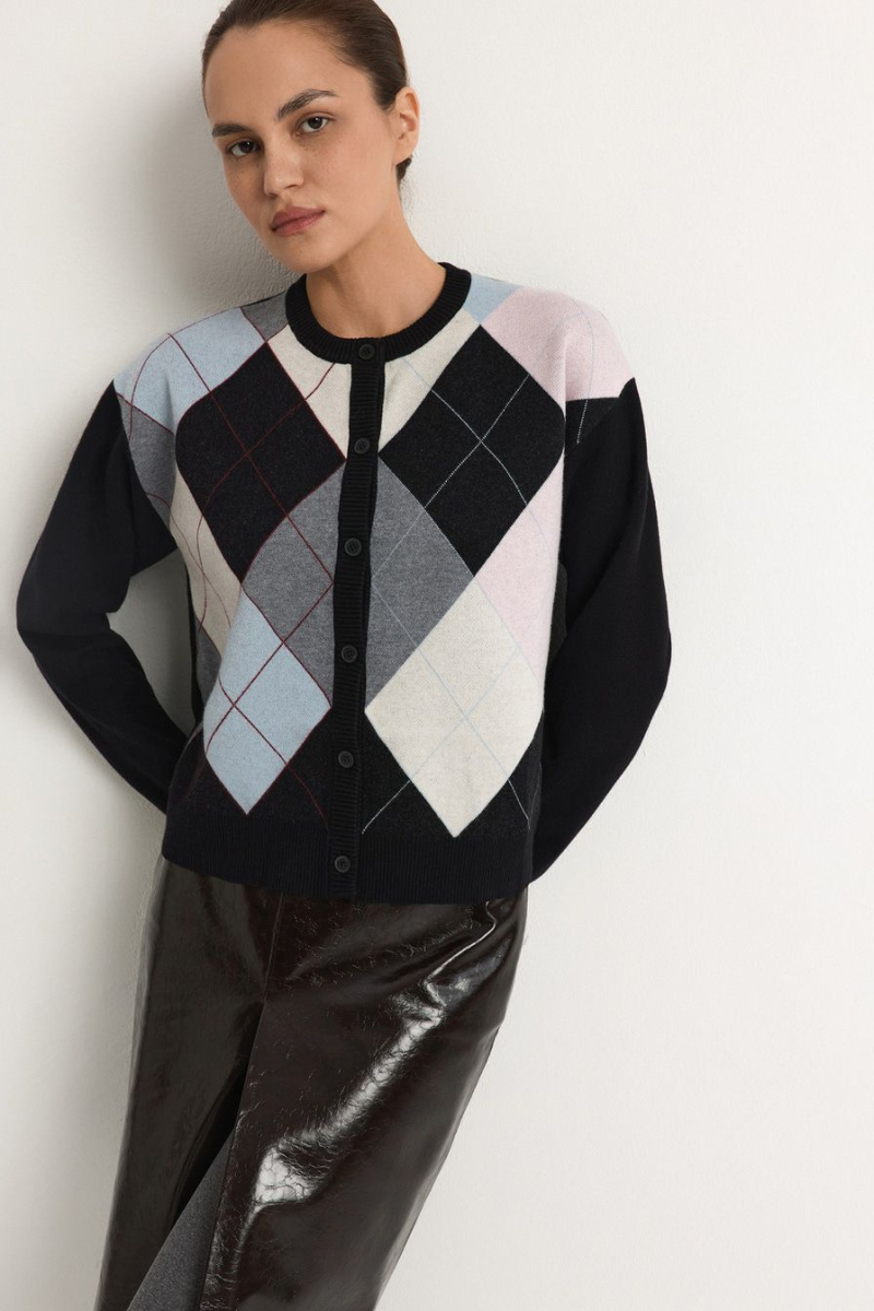 Кардиган с цветными ромбиками TOPTOP, цвет: Черный, TT.051.18368.900 купить онлайн