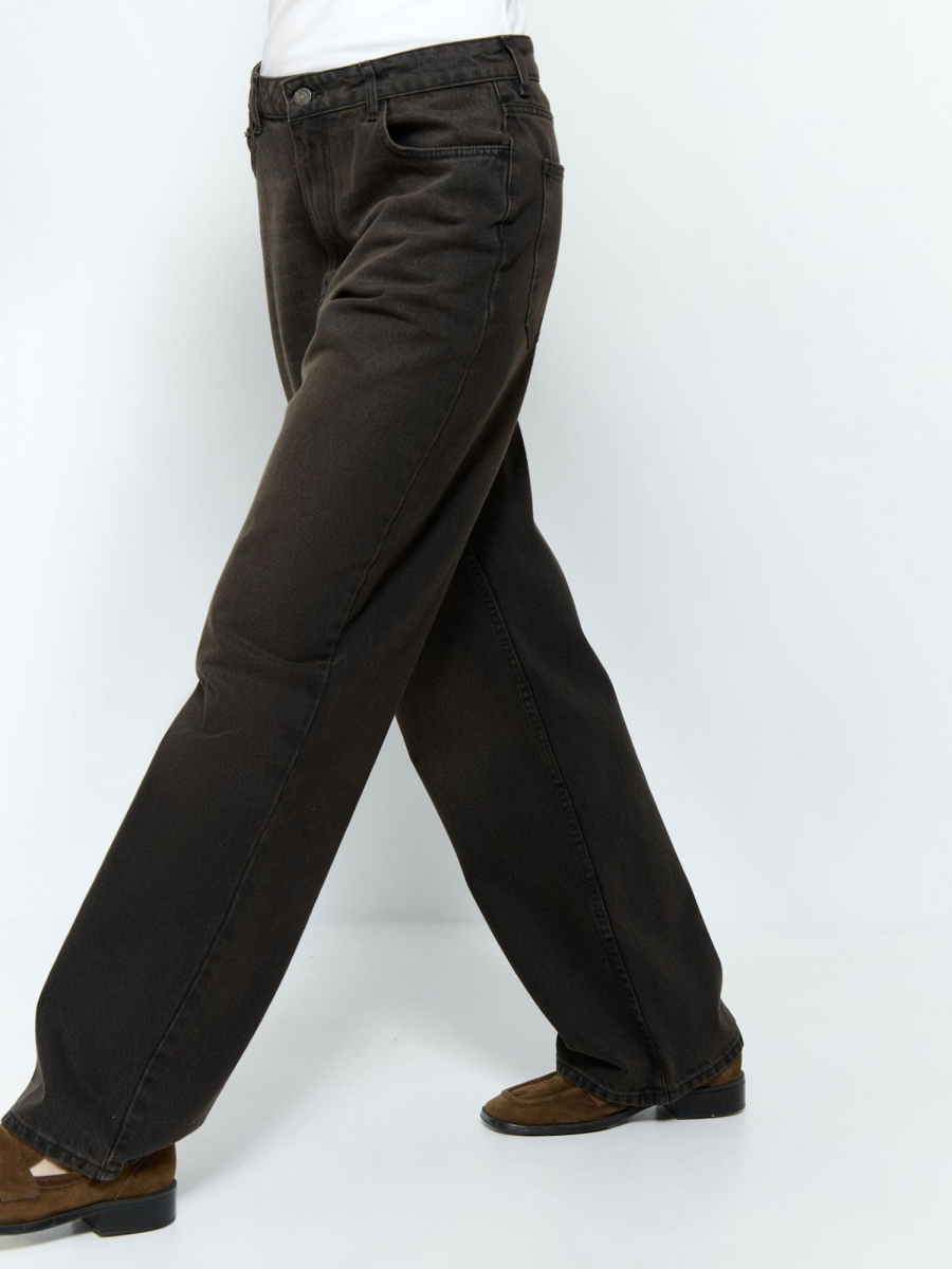 Джинсы Straight