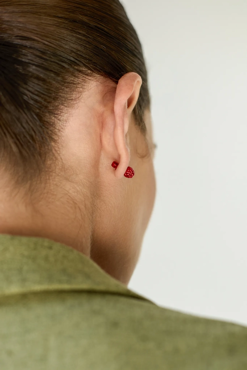 Серебряная моносерьга «Малина» SBLESKOM, цвет: красный, 42168 купить онлайн