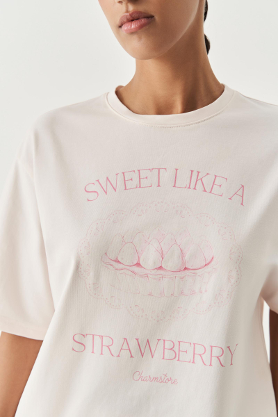 Футболка с принтом Sweet strawberry