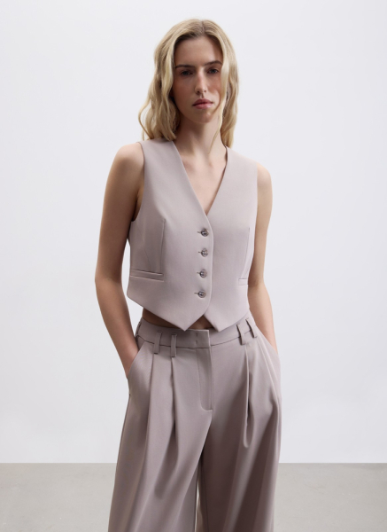 Жилет из костюмной ткани