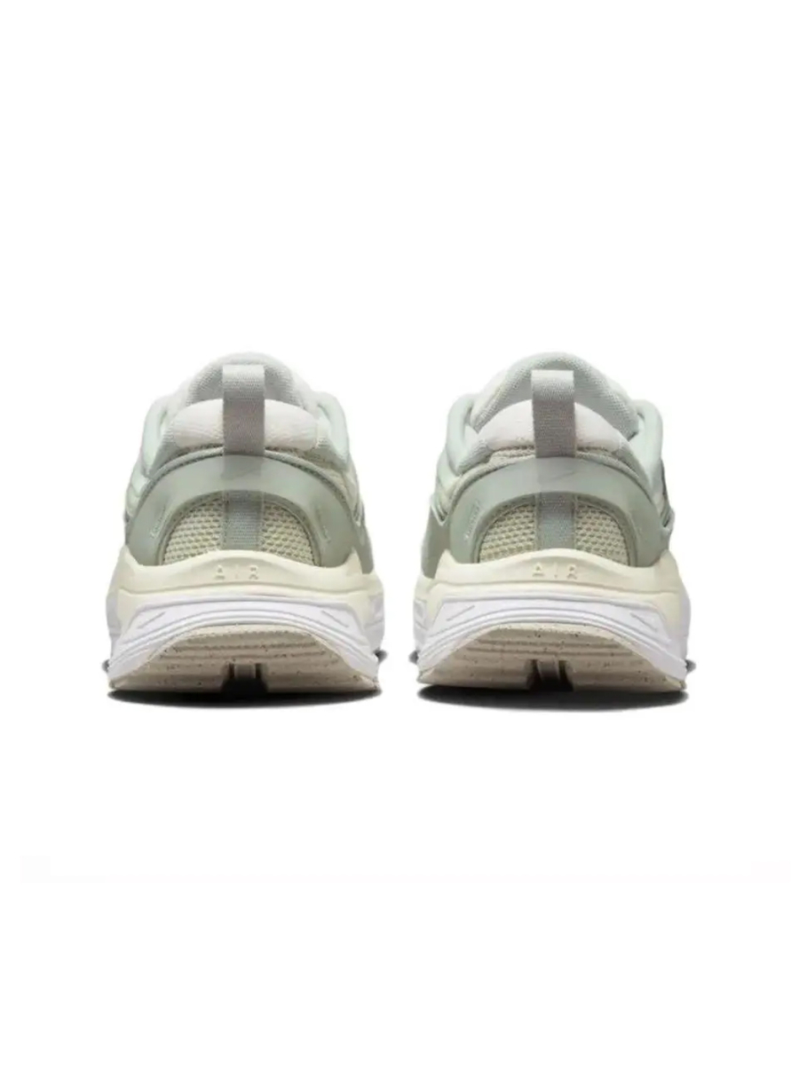 Кроссовки Nike Air Max Bliss Light Silver Sail