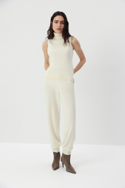 Топ с воротником-стойкой вязаный с шерстью Charmstore, цвет: молочный, 309-39898-111 купить онлайн