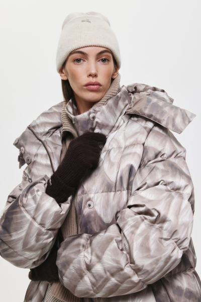 Шапка с широким отворотом с ангорой