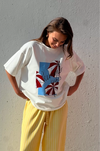Футболка SUMMER VIBES