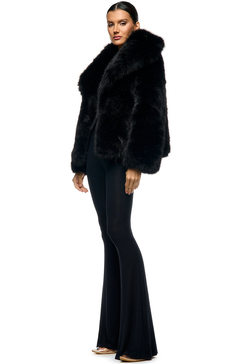 Шуба короткая из искусственного меха SODAMODA, цвет: Черный, 15770 купить онлайн