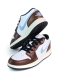 Кроссовки подростковые Jordan 1 Low SE "Mocha Blue Grey" NKDADDYS SNEAKERS, цвет: белый FQ8156-142 купить онлайн