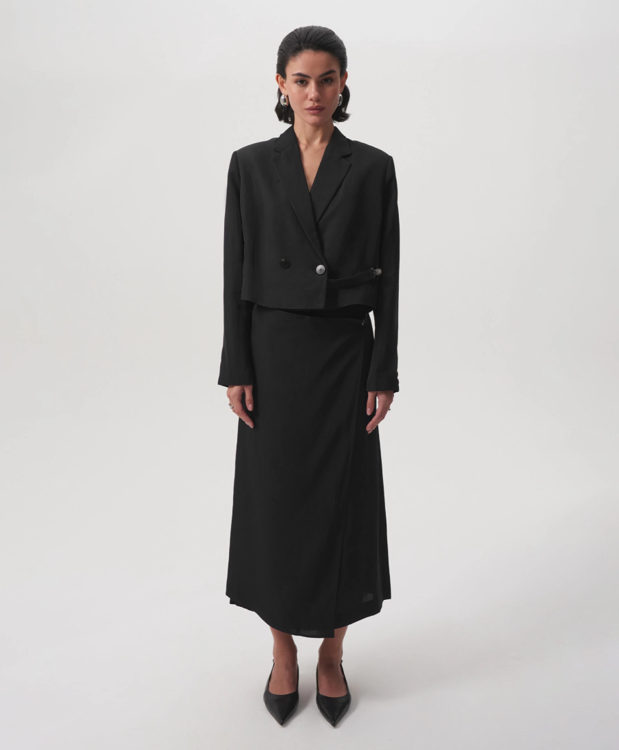 Юбка средней посадки с асимметричным дизайном