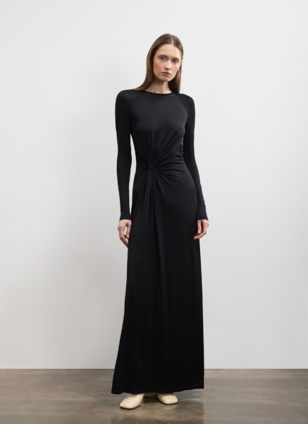 Платье с разрезом