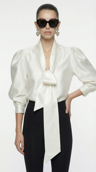 Блуза с бантом