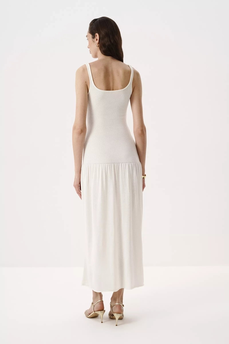 Платье из лиоцелла и шерсти Charmstore, цвет: молочный, 306-589119-111 купить онлайн