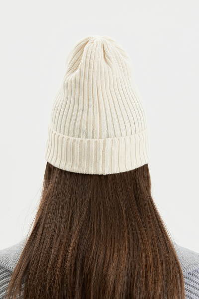 Шапка MIA MIA AIM, цвет: молочный ШапкаMIA купить онлайн